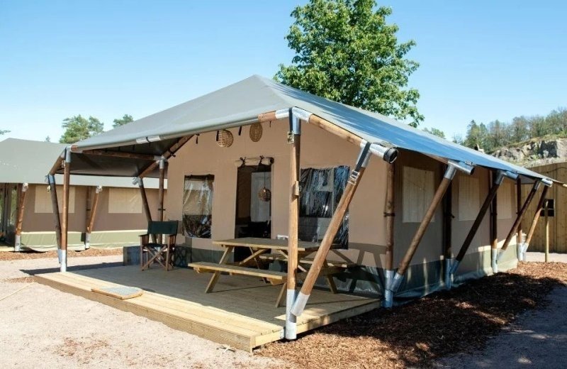 Safaritent + privé-sanitair 175-180