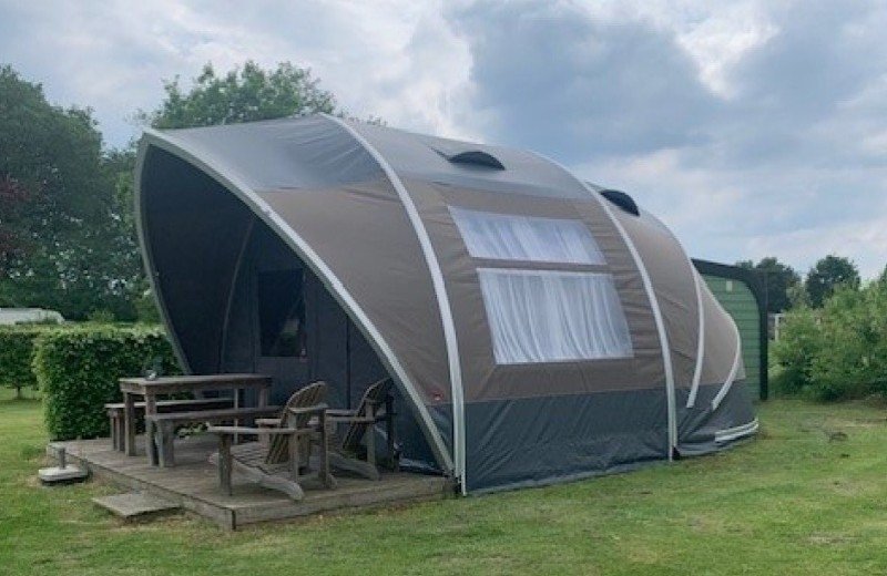 Safaritent + privé-sanitair 186